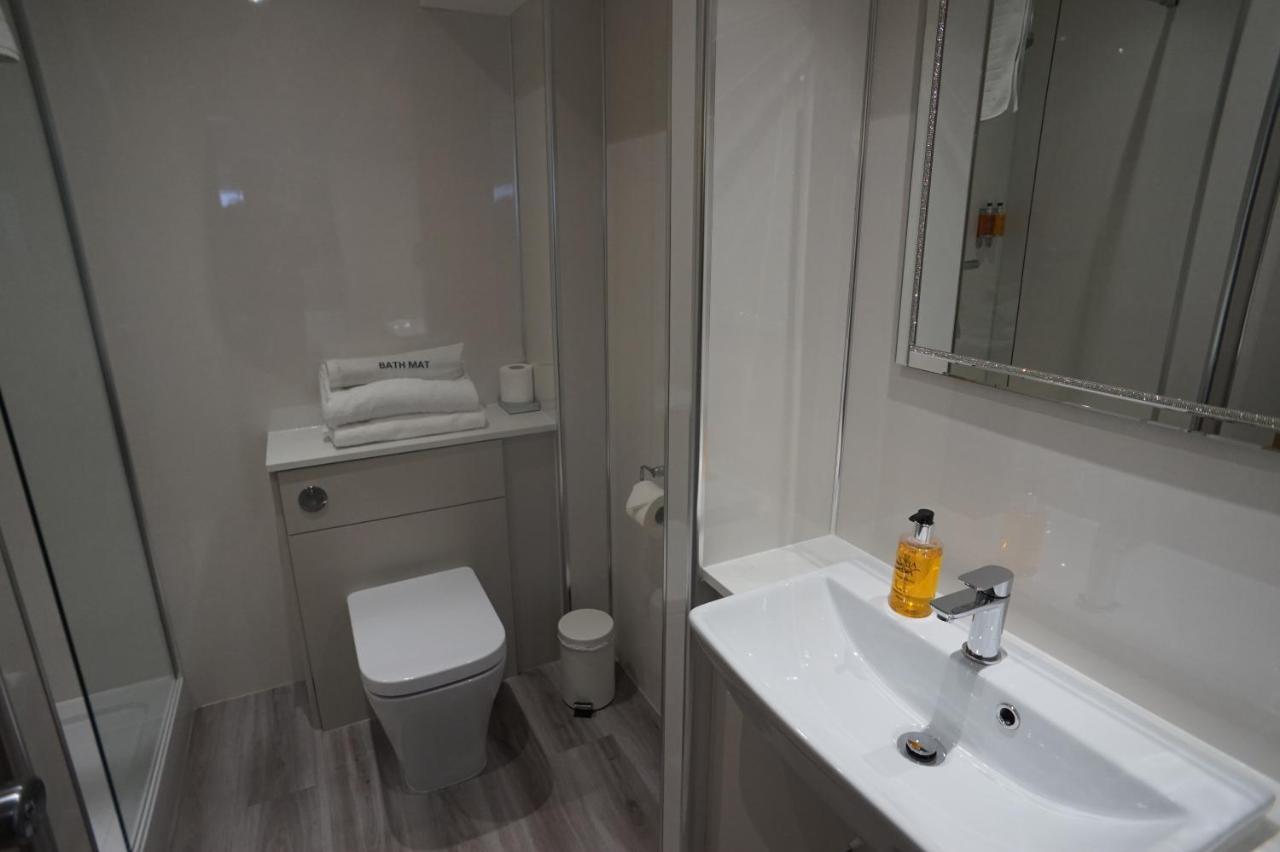 Damon'S Hotel Линкольн Экстерьер фото