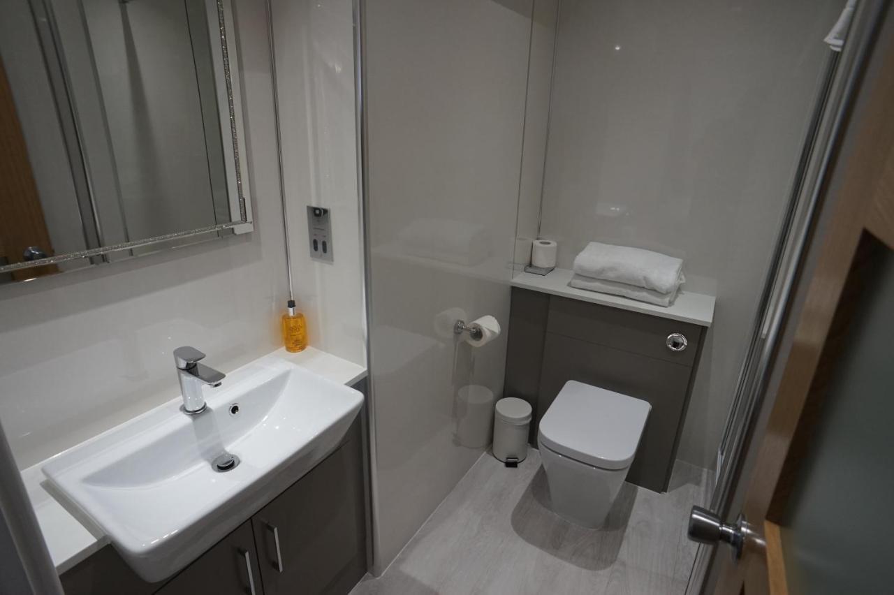 Damon'S Hotel Линкольн Экстерьер фото