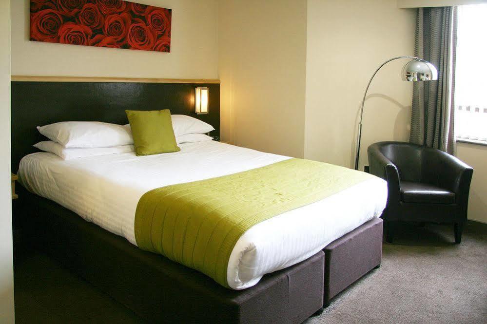 Damon'S Hotel Линкольн Экстерьер фото
